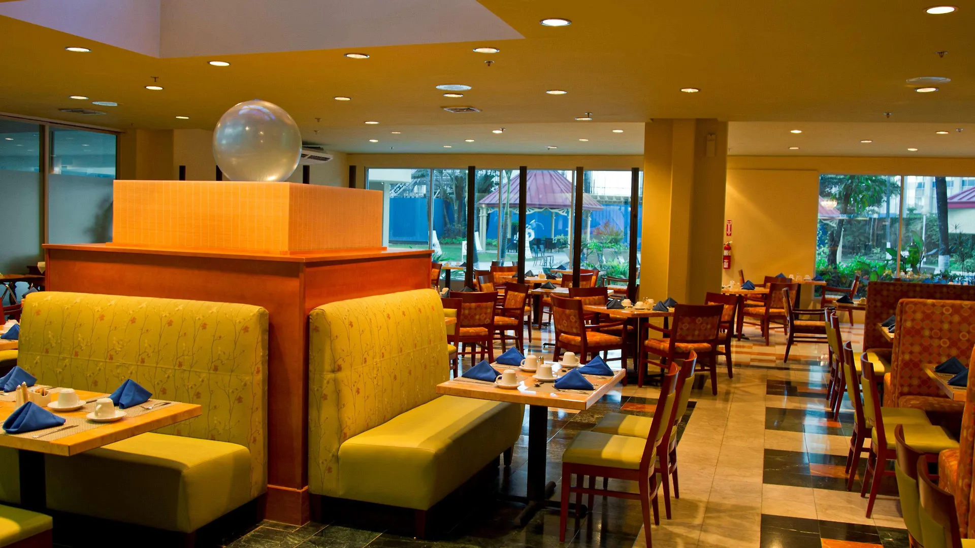 Radisson Hotel Trinidad Port of Spain 3*,